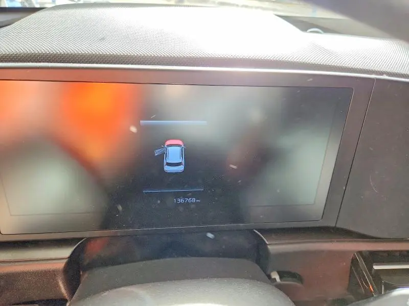 2023 KIA NIRO LX  