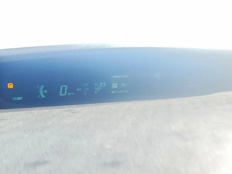 2010 TOYOTA PRIUS III  