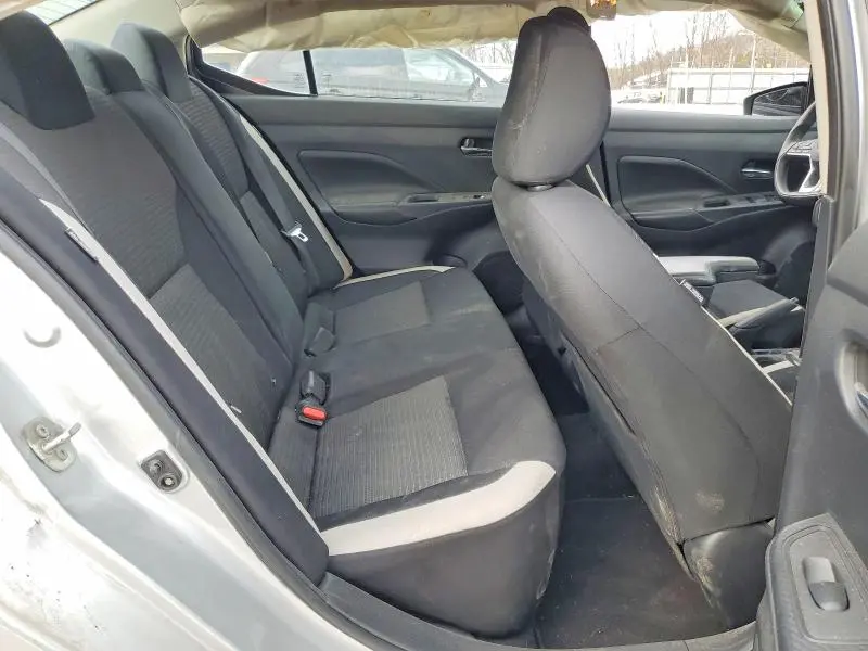 2020 NISSAN VERSA SV  