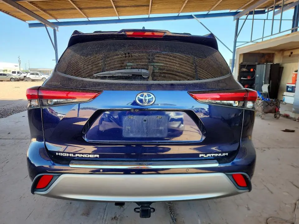 2020 TOYOTA HIGHLANDER PLATINUM  