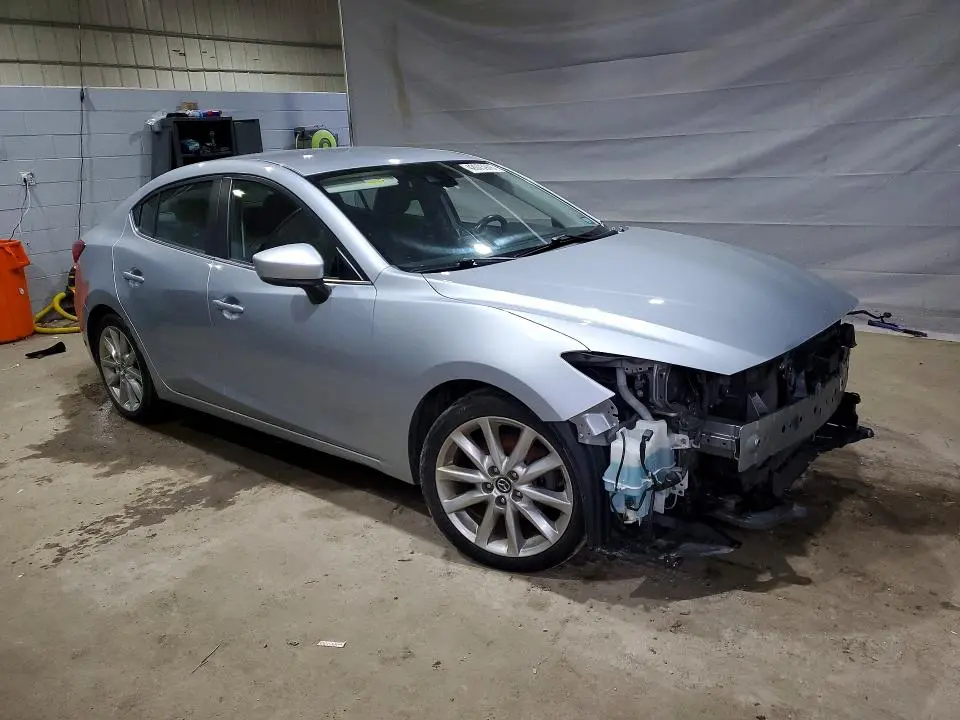 2017 MAZDA 3 TOURING  