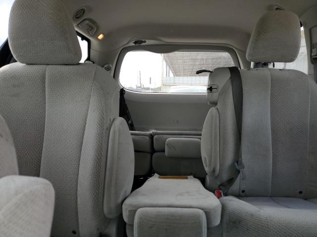 2011 TOYOTA SIENNA LE