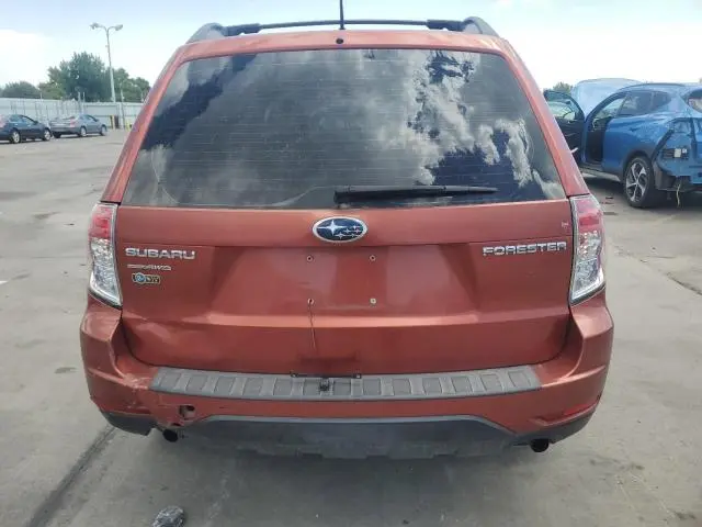 2010 SUBARU FORESTER XS  