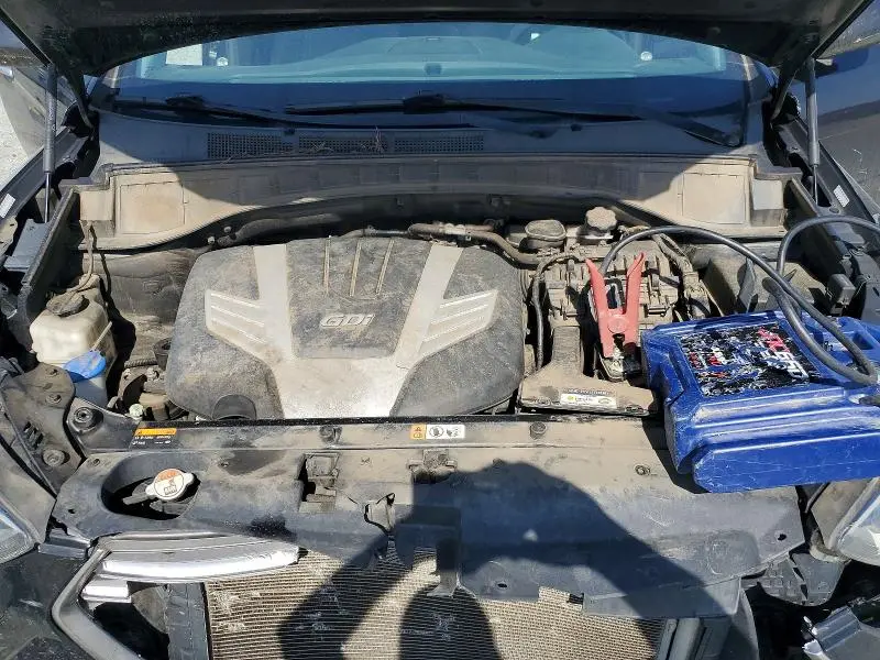 2018 HYUNDAI SANTA FE SE  