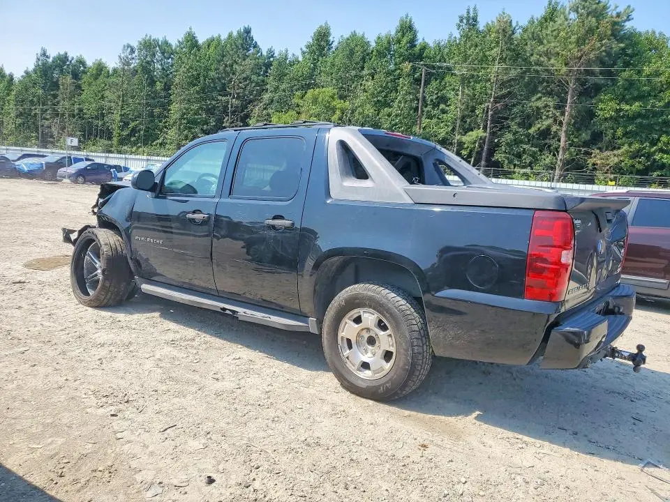 2011 CHEVROLET AVALANCHE LS  