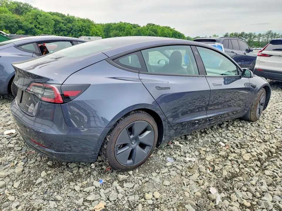 2021 TESLA MODEL 3   