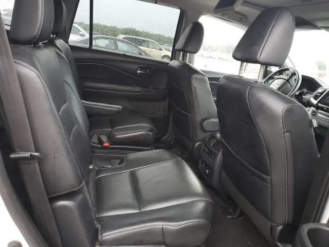 2017 HONDA PILOT ELITE  