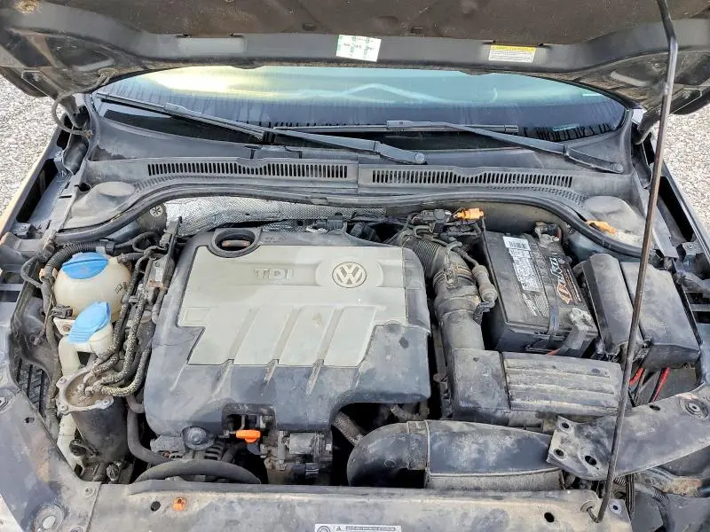 2012 VOLKSWAGEN JETTA TDI  