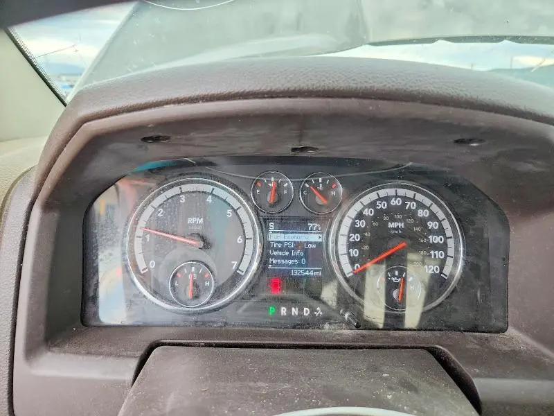 2012 DODGE RAM 1500 SLT  