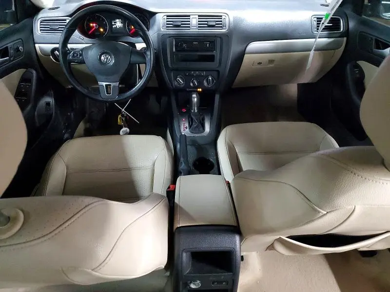 2014 VOLKSWAGEN JETTA SE  