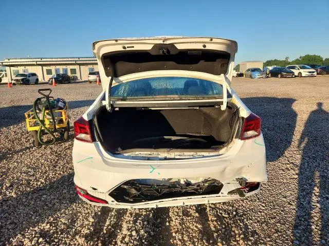 2020 HYUNDAI ELANTRA SEL  