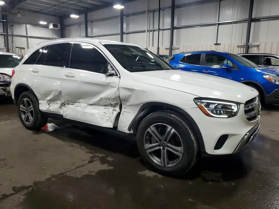 2020 MERCEDES-BENZ GLC 300  