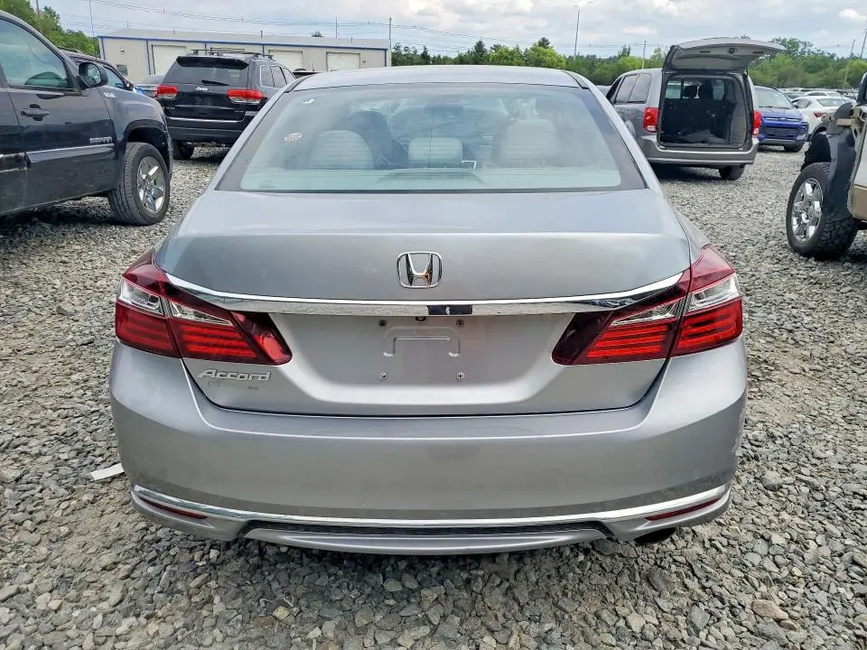 2017 HONDA ACCORD LX  