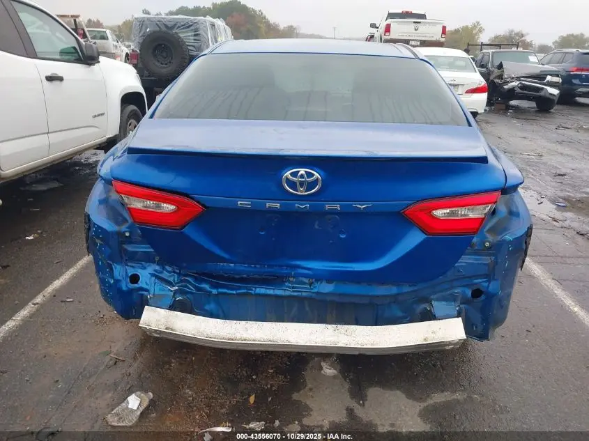 2018 TOYOTA CAMRY SE