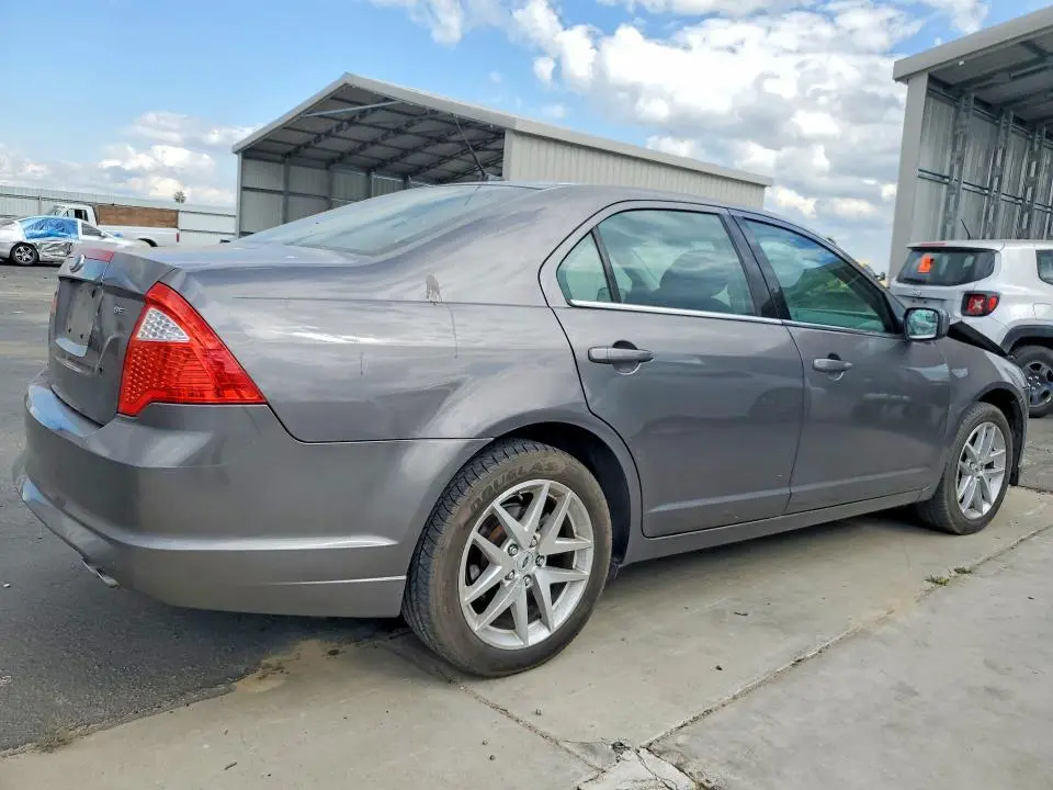 2011 FORD FUSION SE  