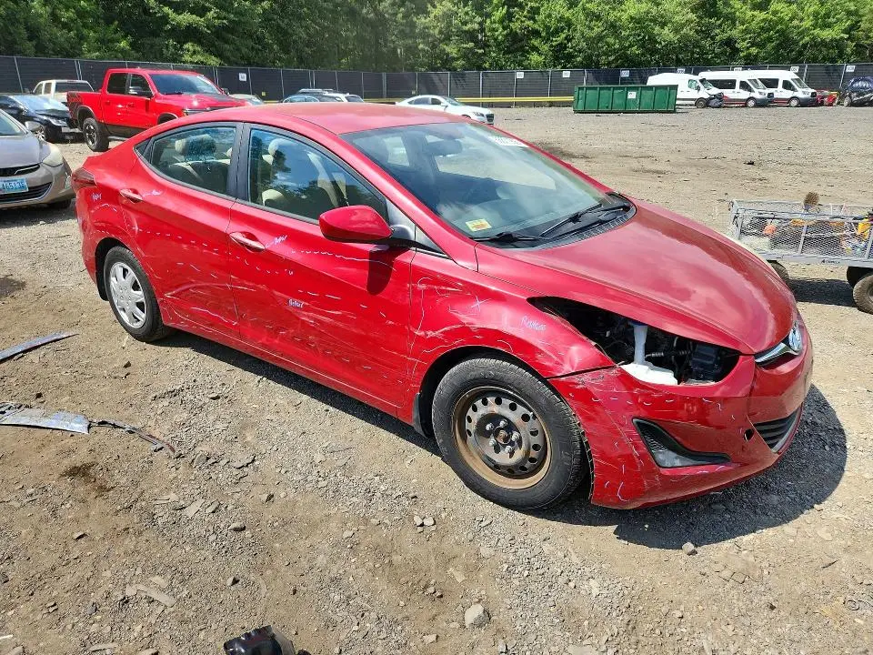 2016 HYUNDAI ELANTRA SE  