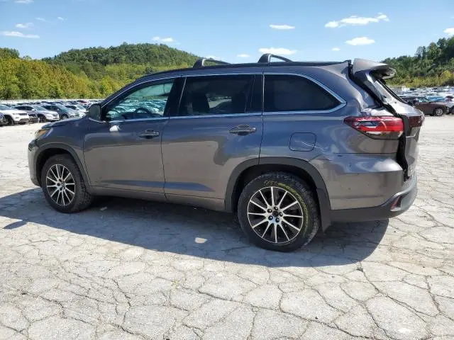 2018 TOYOTA HIGHLANDER SE  