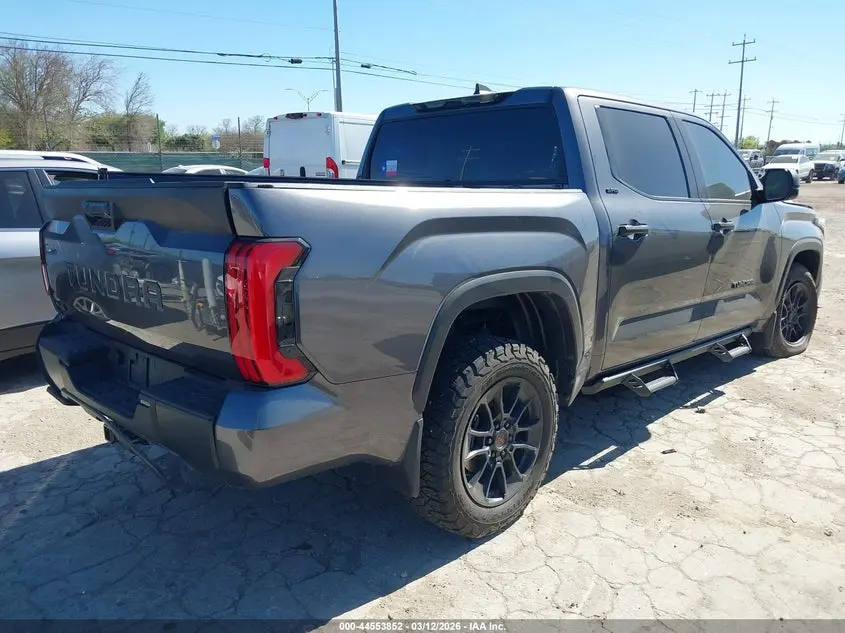 2025 TOYOTA TUNDRA SR5