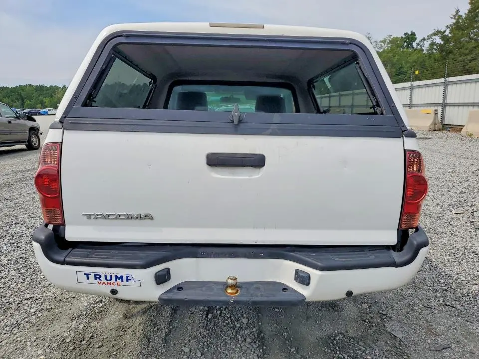2014 TOYOTA TACOMA BASE  