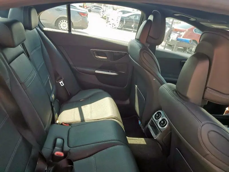 2023 MERCEDES-BENZ C 300  