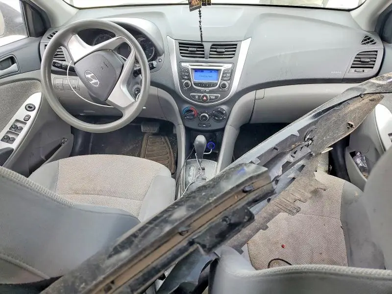 2012 HYUNDAI ACCENT GLS  
