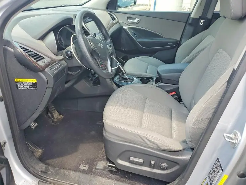 2017 HYUNDAI SANTA FE SE  