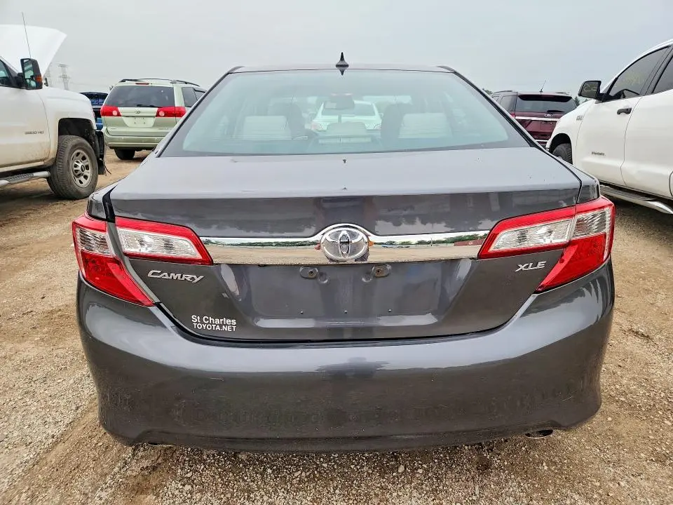 2014 TOYOTA CAMRY XLE V6  