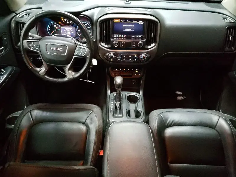 2022 GMC CANYON AT4  