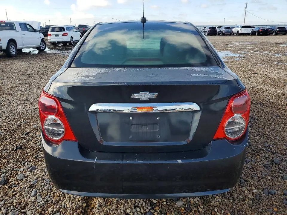 2015 CHEVROLET SONIC LT  