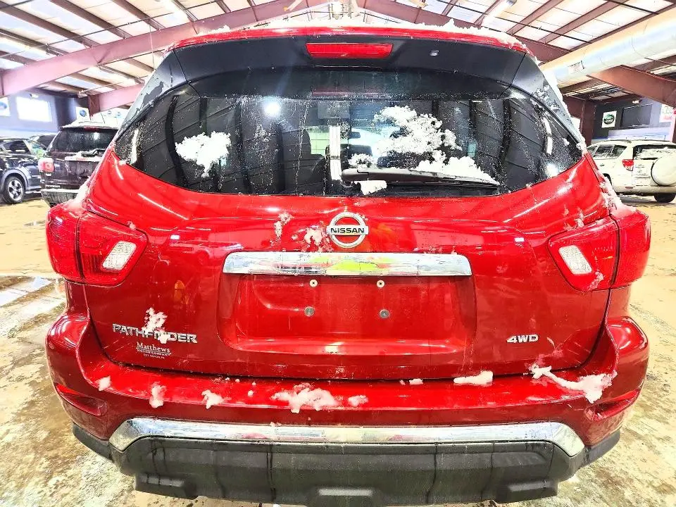 2018 NISSAN PATHFINDER S  