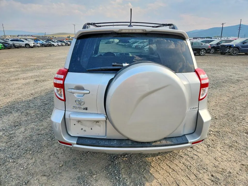 2011 TOYOTA RAV4 BASE  