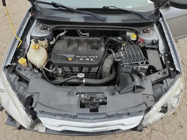 2013 CHRYSLER 200 LX  