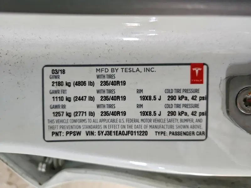 2018 TESLA MODEL 3   