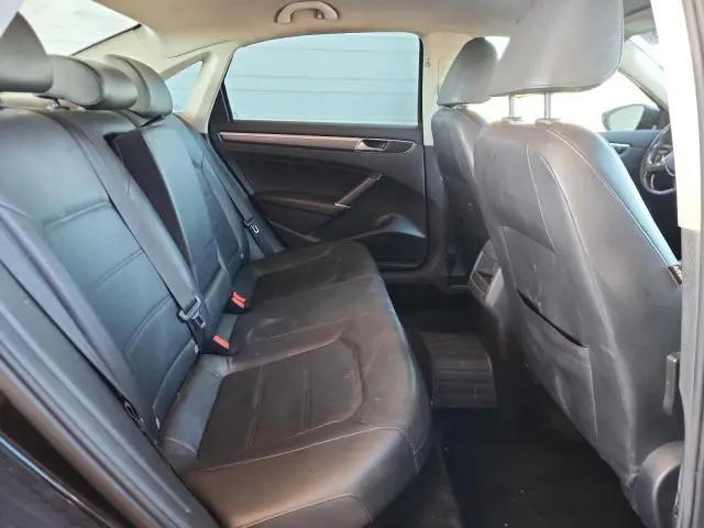 2018 VOLKSWAGEN PASSAT S  