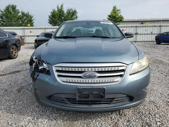 2010 FORD TAURUS SE  