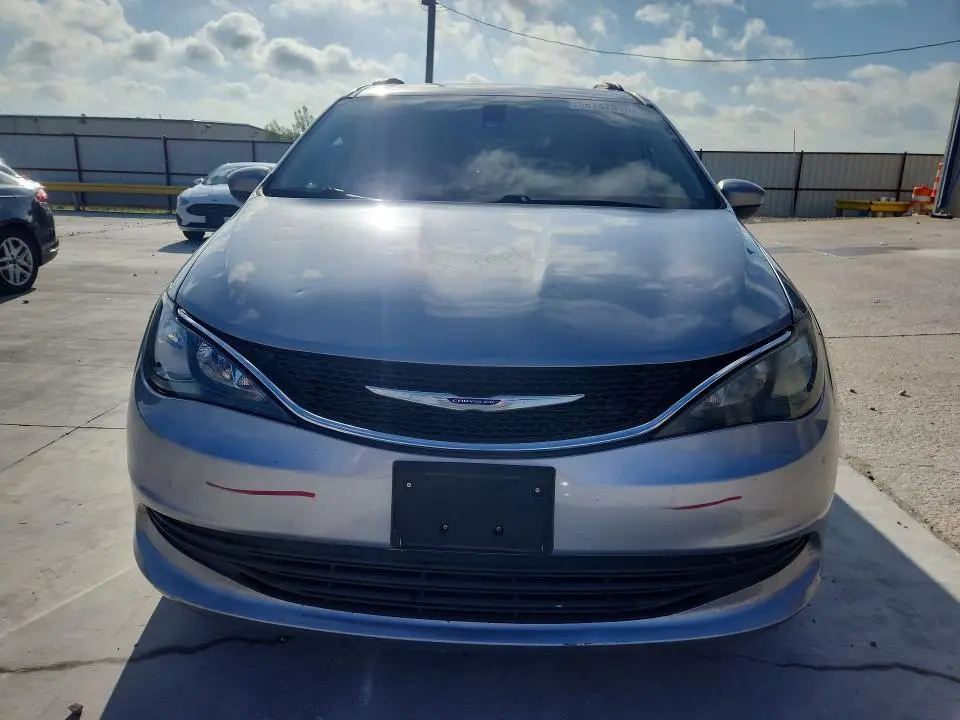 2020 CHRYSLER VOYAGER LXI  