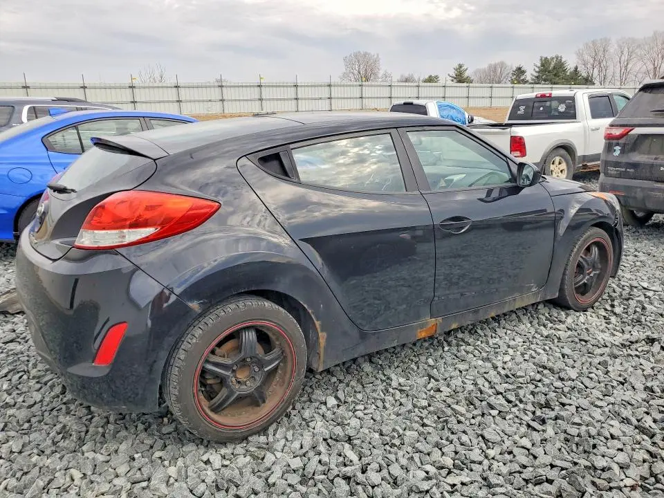 2012 HYUNDAI VELOSTER BASE  