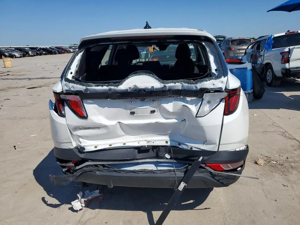 2024 HYUNDAI TUCSON SE  