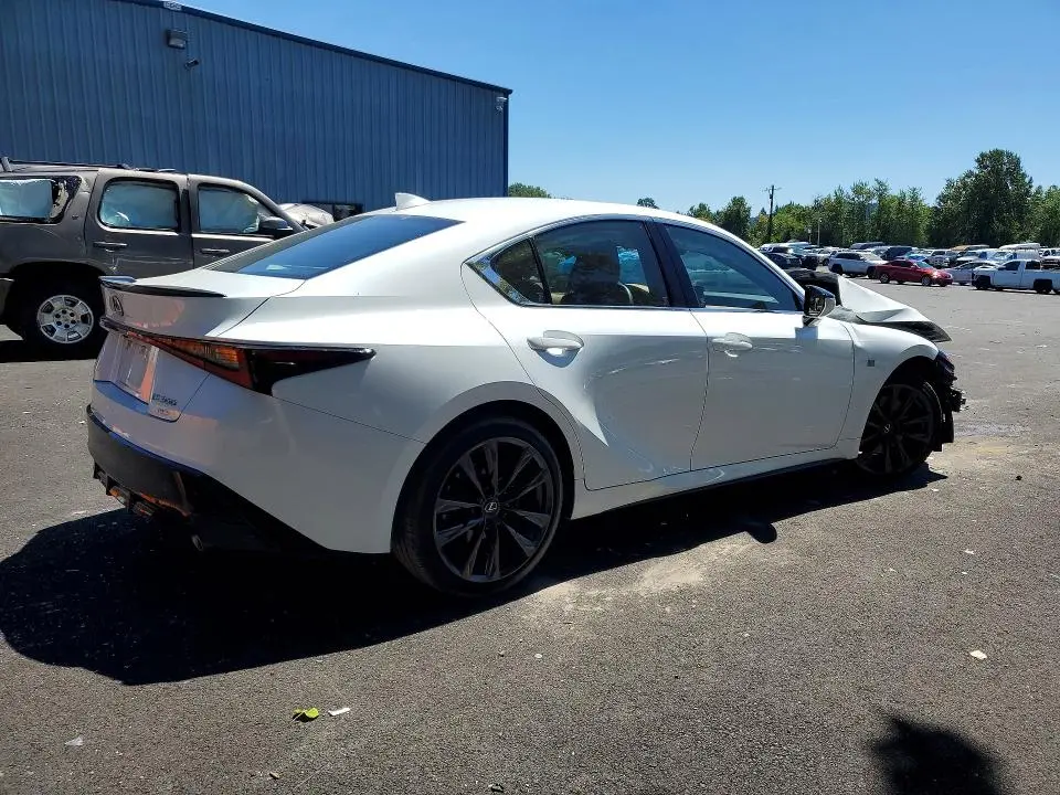 2025 LEXUS IS 300 F SPORT DESIGN  