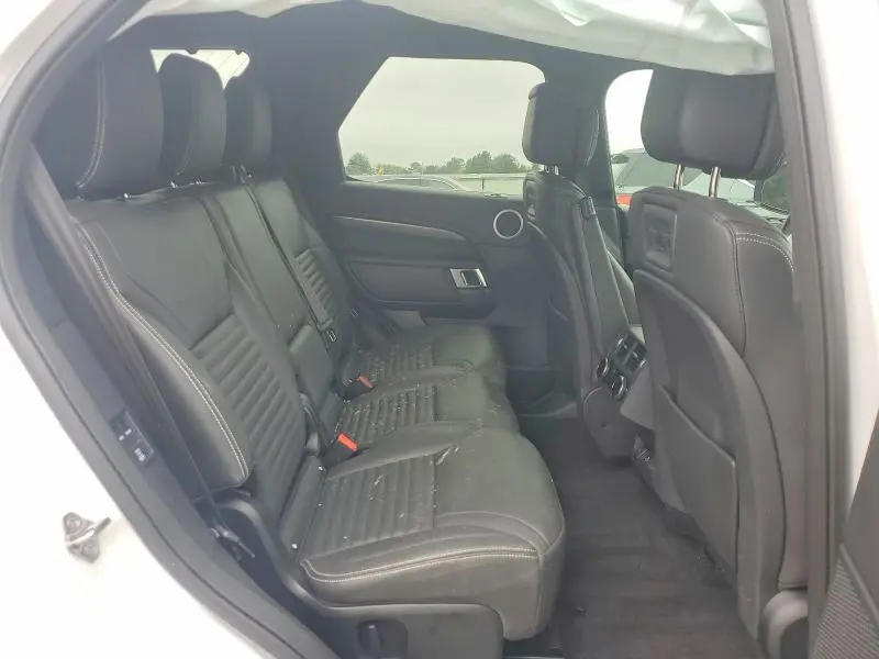 2025 LAND ROVER DISCOVERY METROPOLITAN EDITION  