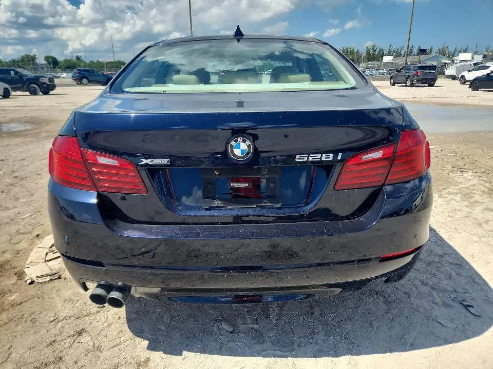 2015 BMW 528 XI  