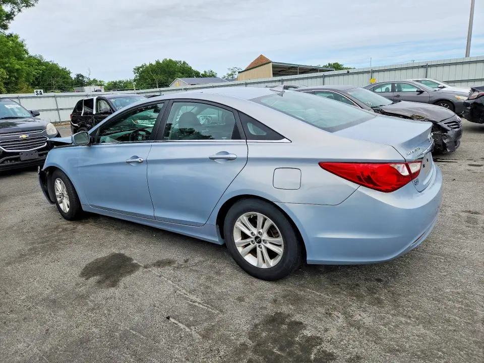 2013 HYUNDAI SONATA GLS  