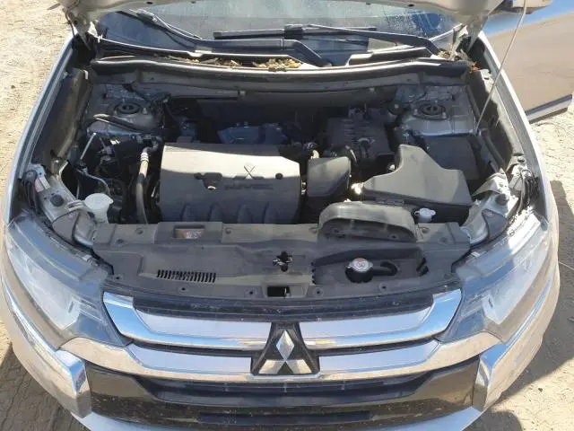 2018 MITSUBISHI OUTLANDER SE  