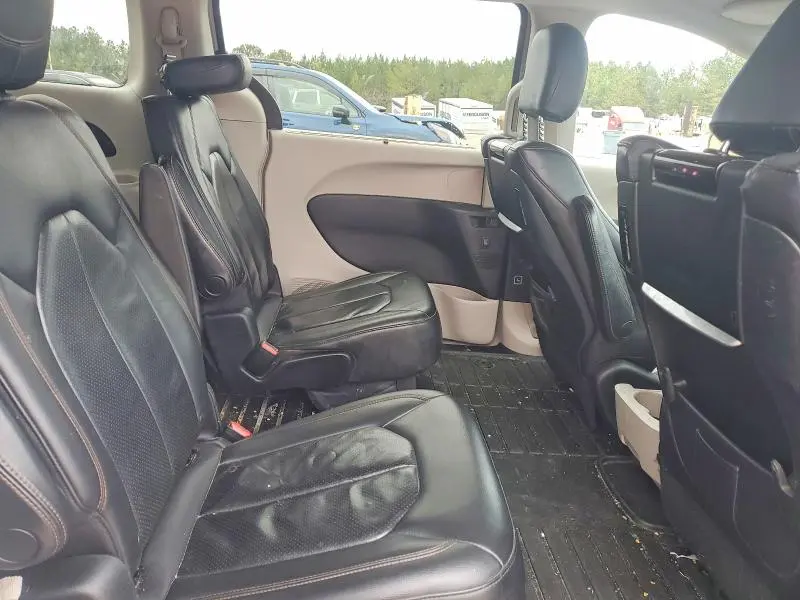 2017 CHRYSLER PACIFICA TOURING L PLUS  