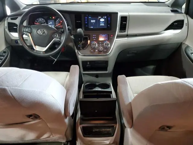 2017 TOYOTA SIENNA LE  
