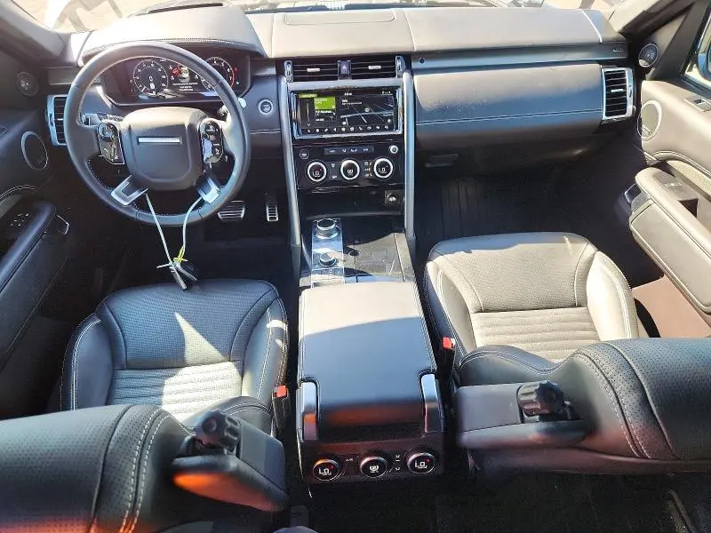 2019 LAND ROVER DISCOVERY HSE LUXURY  