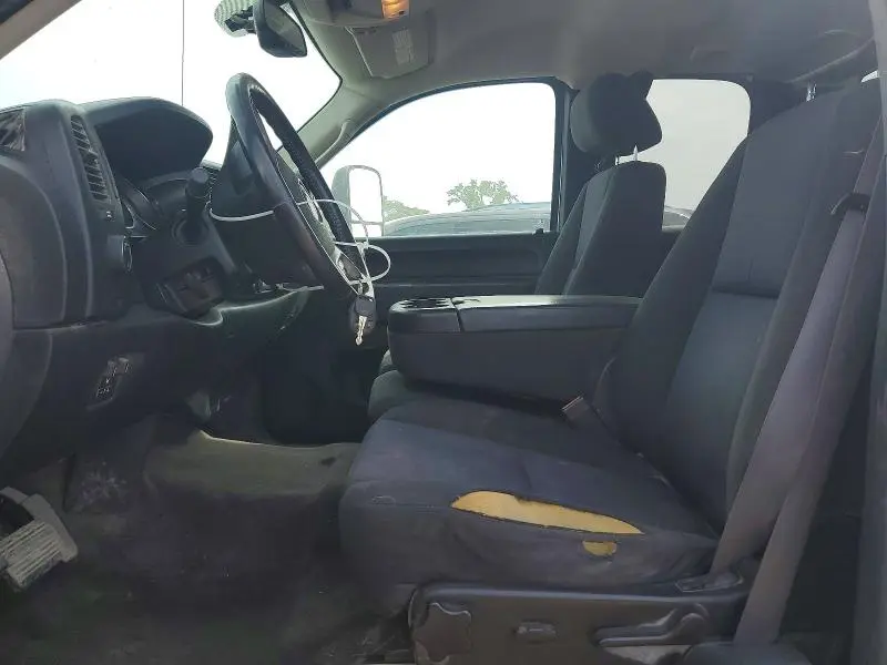 2011 GMC SIERRA K2500 SLE  