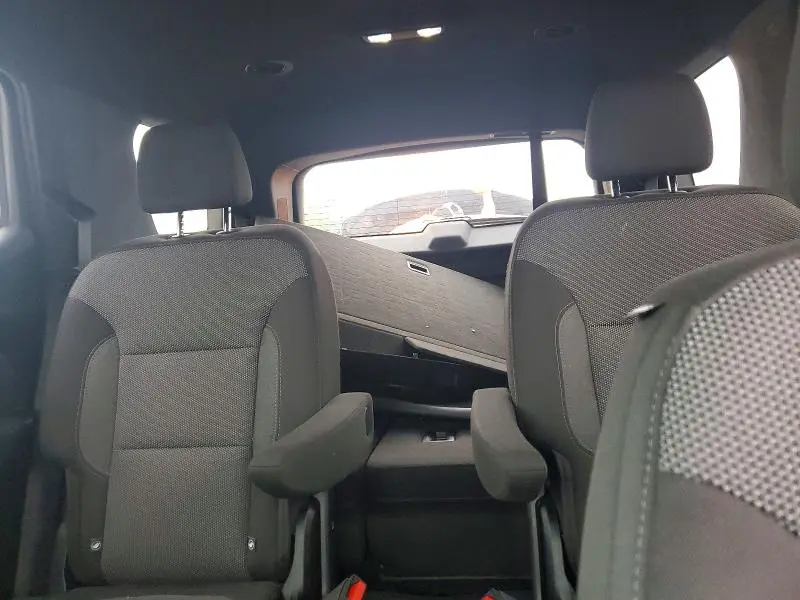 2023 CHEVROLET TRAVERSE LT  