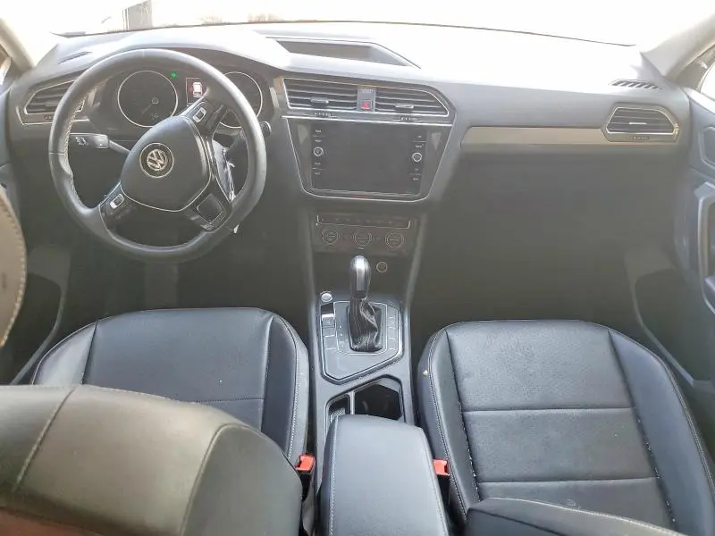 2021 VOLKSWAGEN TIGUAN SE  