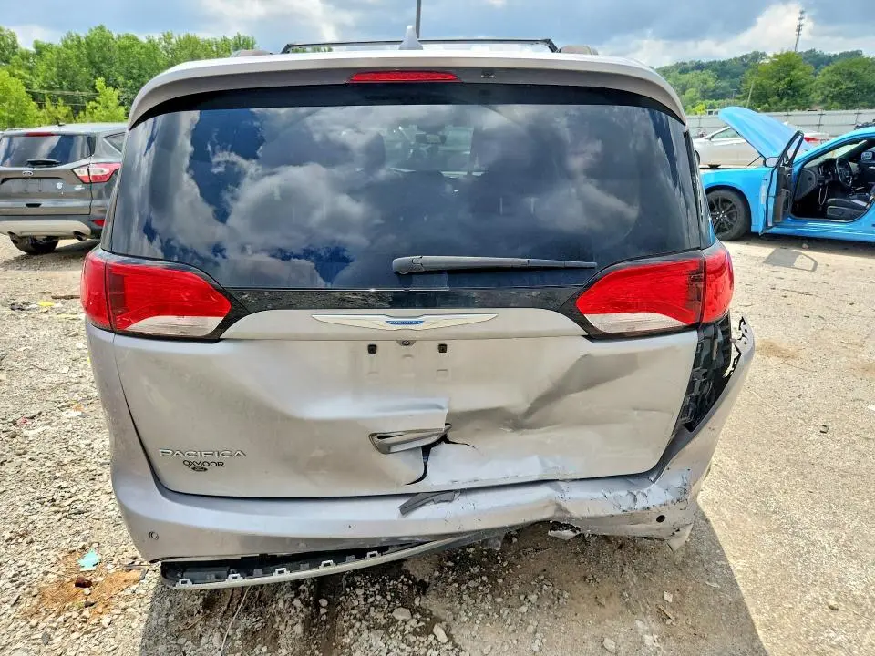 2018 CHRYSLER PACIFICA TOURING PLUS  